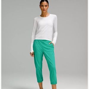 Luluemon Adapted State High-Rise Cropped Jogger Sz 6